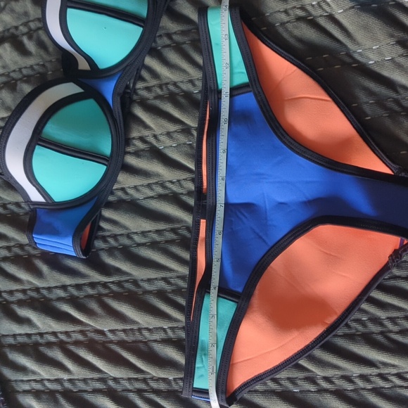 Triangl swim suit - Picture 9 of 11